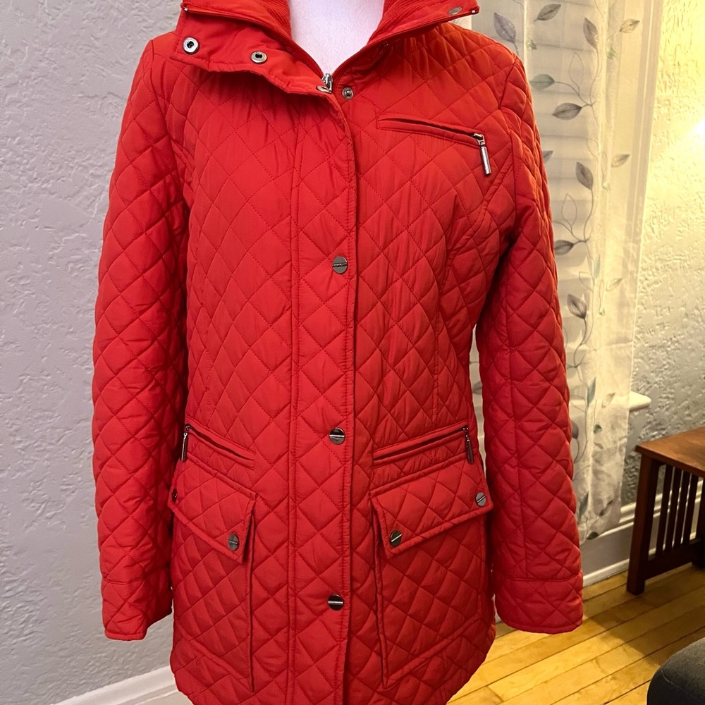 Vibrant Calvin Klein Orange-Red Quilted Jacket